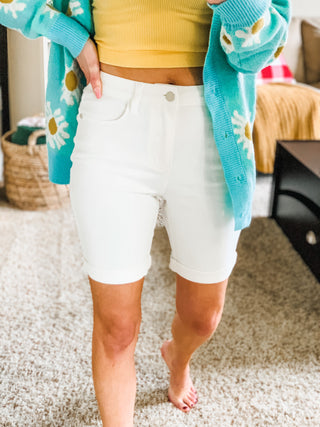 Summer Fresh White Denim Bermuda Shorts II