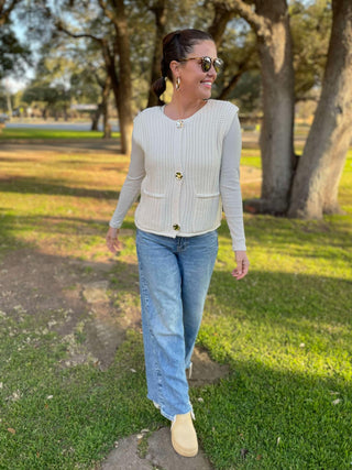 Meet In The Middle Sweater Vest in Two Colors