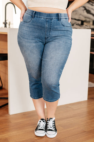 Judy Blue Emily High Rise Cool Denim Pull On Capri Jeans