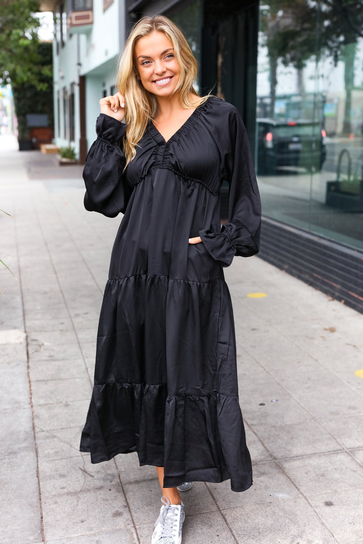 Elegant Black Elastic V Neck Tiered Satin Maxi Dress 2X Elegant Black Elastic V Neck Tiered Satin Maxi Dress 2X