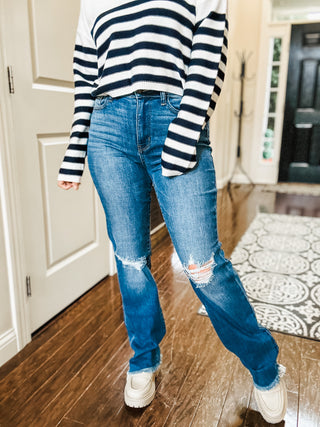 Judy Blue High Rise Distressed Straight Jeans