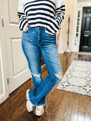 Judy Blue High Rise Distressed Straight Jeans