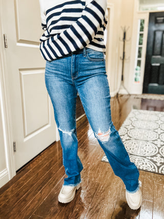 Judy Blue High Rise Distressed Straight Jeans