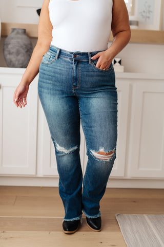 Judy Blue High Rise Distressed Straight Jeans