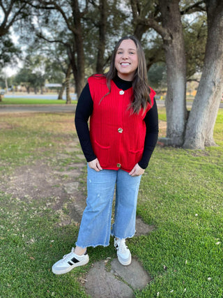 Meet In The Middle Sweater Vest in Two Colors