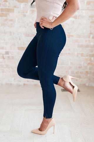 Magic Skinny Pants in Navy II